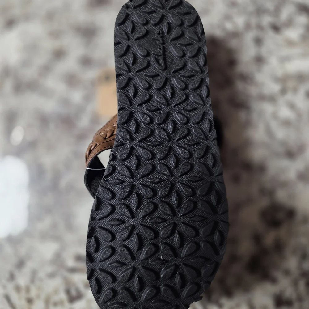 Clarks Womens Brown Size 8 Sandals -STILL AVAILABLE - Picture 5 of 7